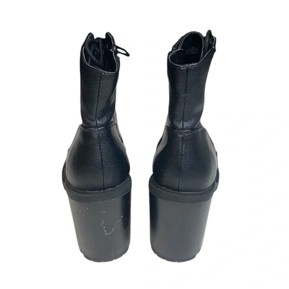 Forever 21 Black Faux Leather Ankle Boots, Size 10 - Picture 10 of 15